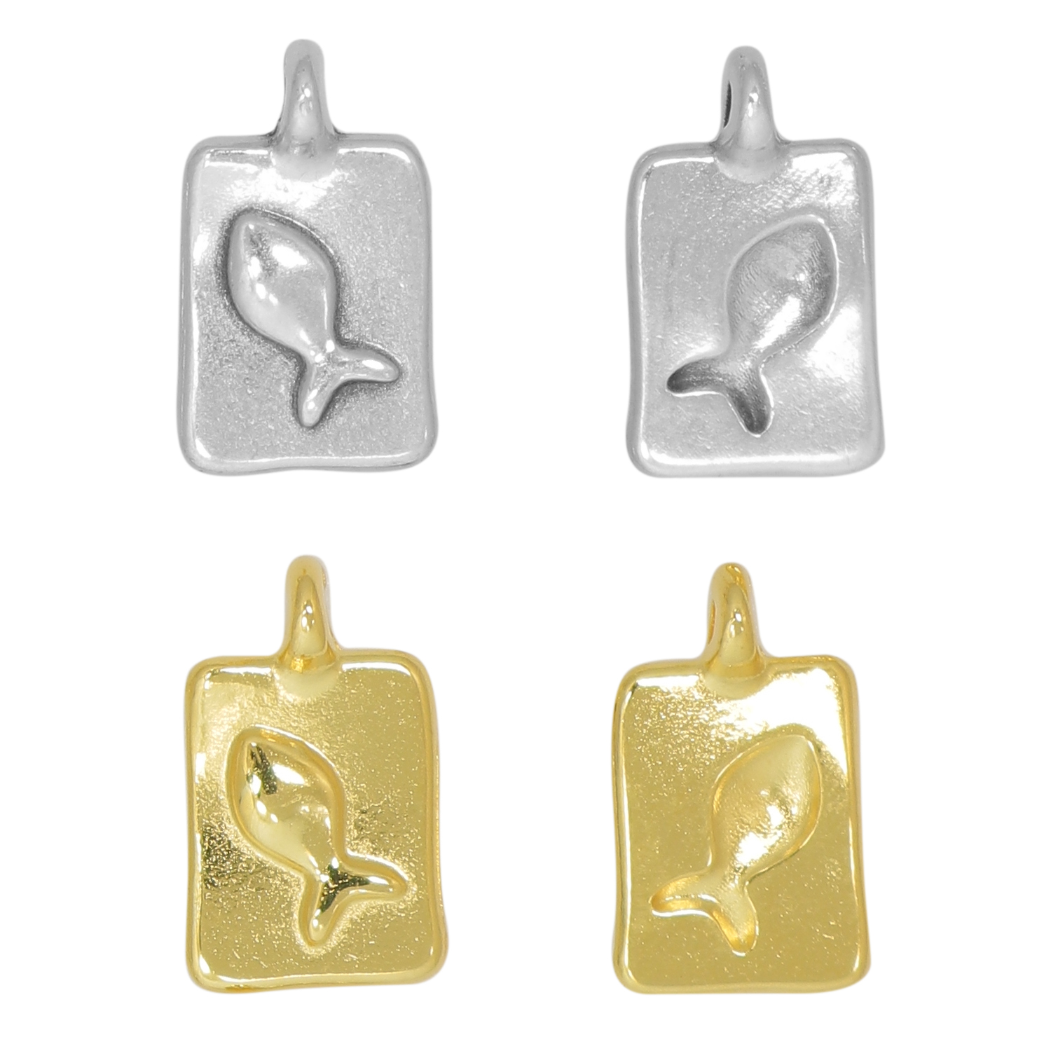Ciondolo a forma di medaglia con pesce a rilievo 15x9 mm.