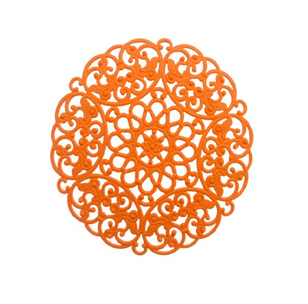 Filigrana tonda leggermente bombata, traforata a riccioli, base in ottone, 68 mm., colore Arancione fluo effetto gommoso