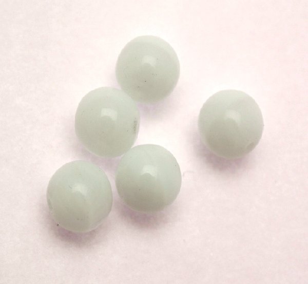 Palla, 5 mm., Bianco latte poco sfumato
