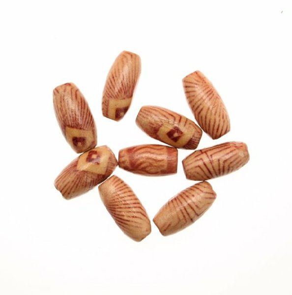 Ovalina naturale in legno con righe e rombi disegnati in color mattone 15x8 mm.
