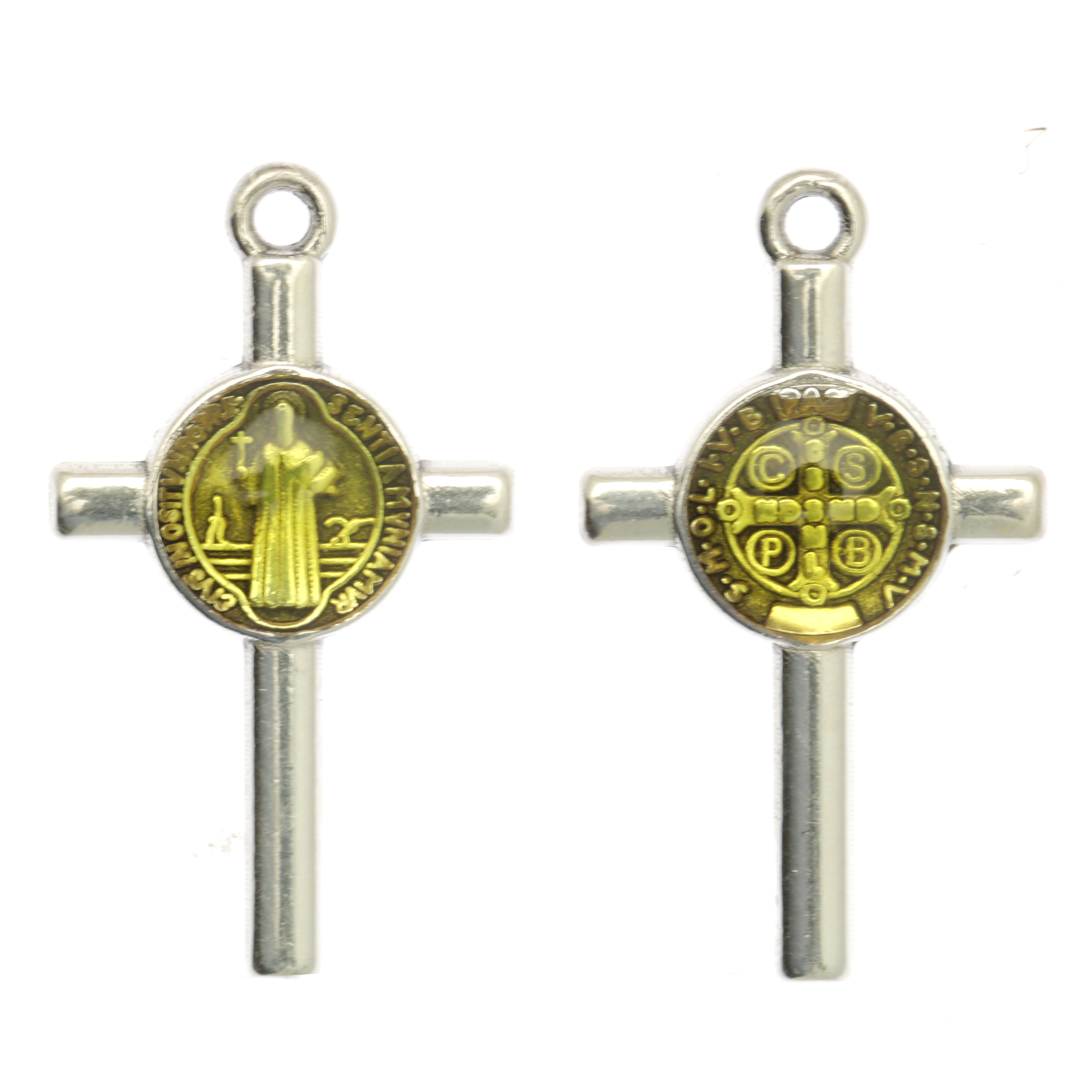 Ciondolo a forma di Croce con elemeno al centro, 13x23 mm., base Argento Anticato, colore smalto Verde Oliva