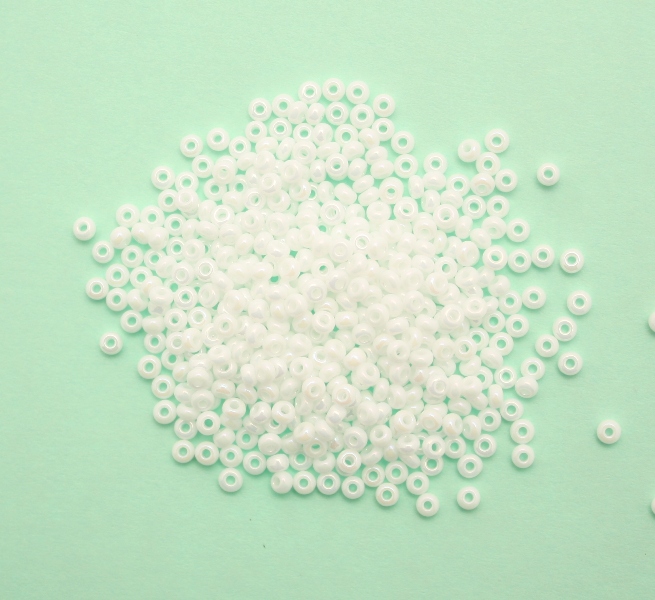 Conteria in vetro, dimensione 2,5 mm., colore Bianco
