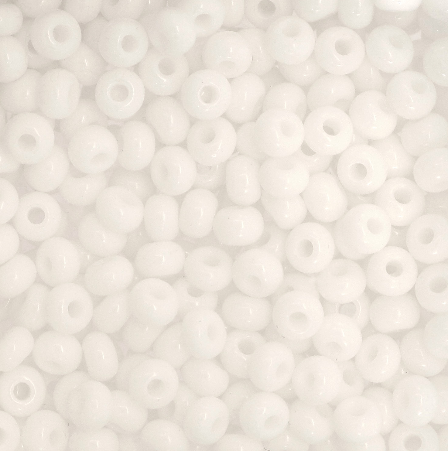 Conteria in vetro, dimensione 4,5x3mm., colore Bianco opaco
