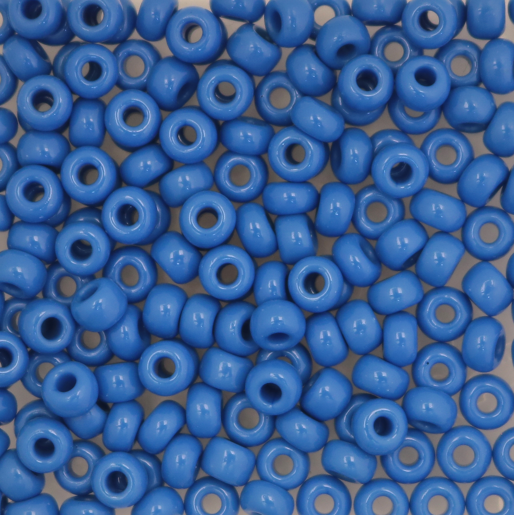 Conteria in vetro, dimensione 4,5x3mm., colore Carta da Zucchero opaco