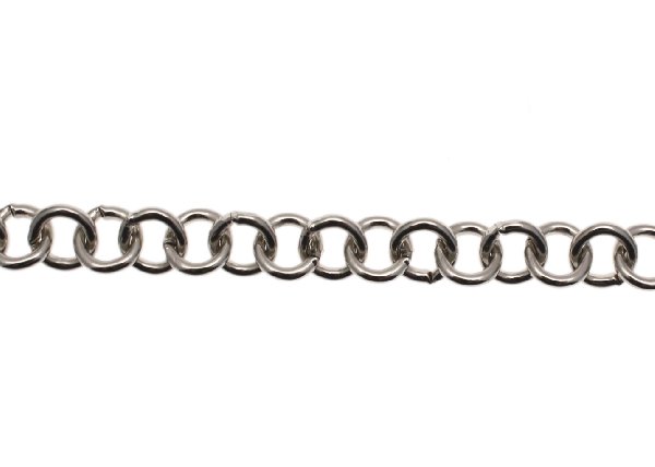 Catena tonda semplice, in alluminio, diametro dell'anello 7 mm.