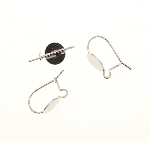 Monachella sottile chiusa, con una piastra tonda, 17x10 mm., CONF.2 PZ