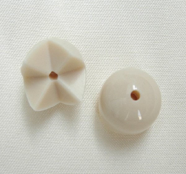 Mezzo ovale da incastro da usare singolo o in coppia, 20x13 mm., color Panna