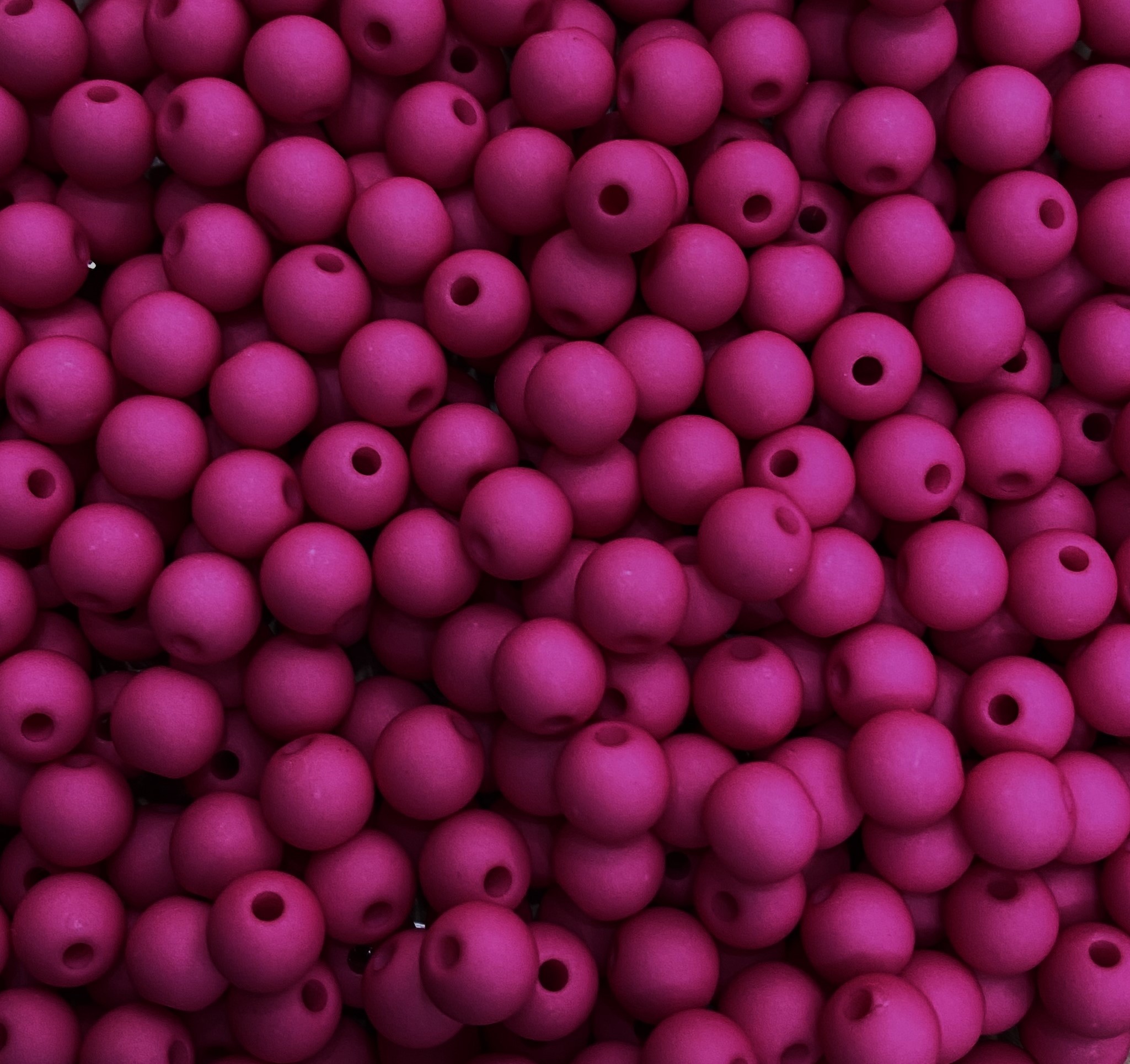 Confezione da 80 pezzi di Palline lisce opache in resina, da 6 mm., colore Fucsia