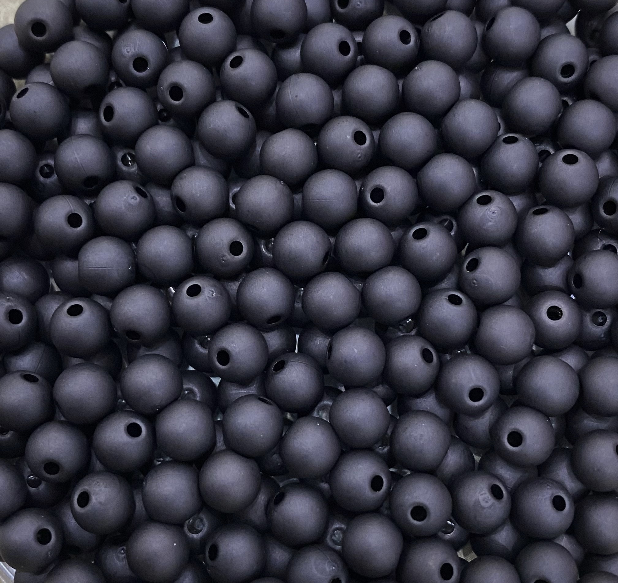 Confezione da 80 pezzi di Palline lisce opache in resina, da 6 mm., colore Nero
