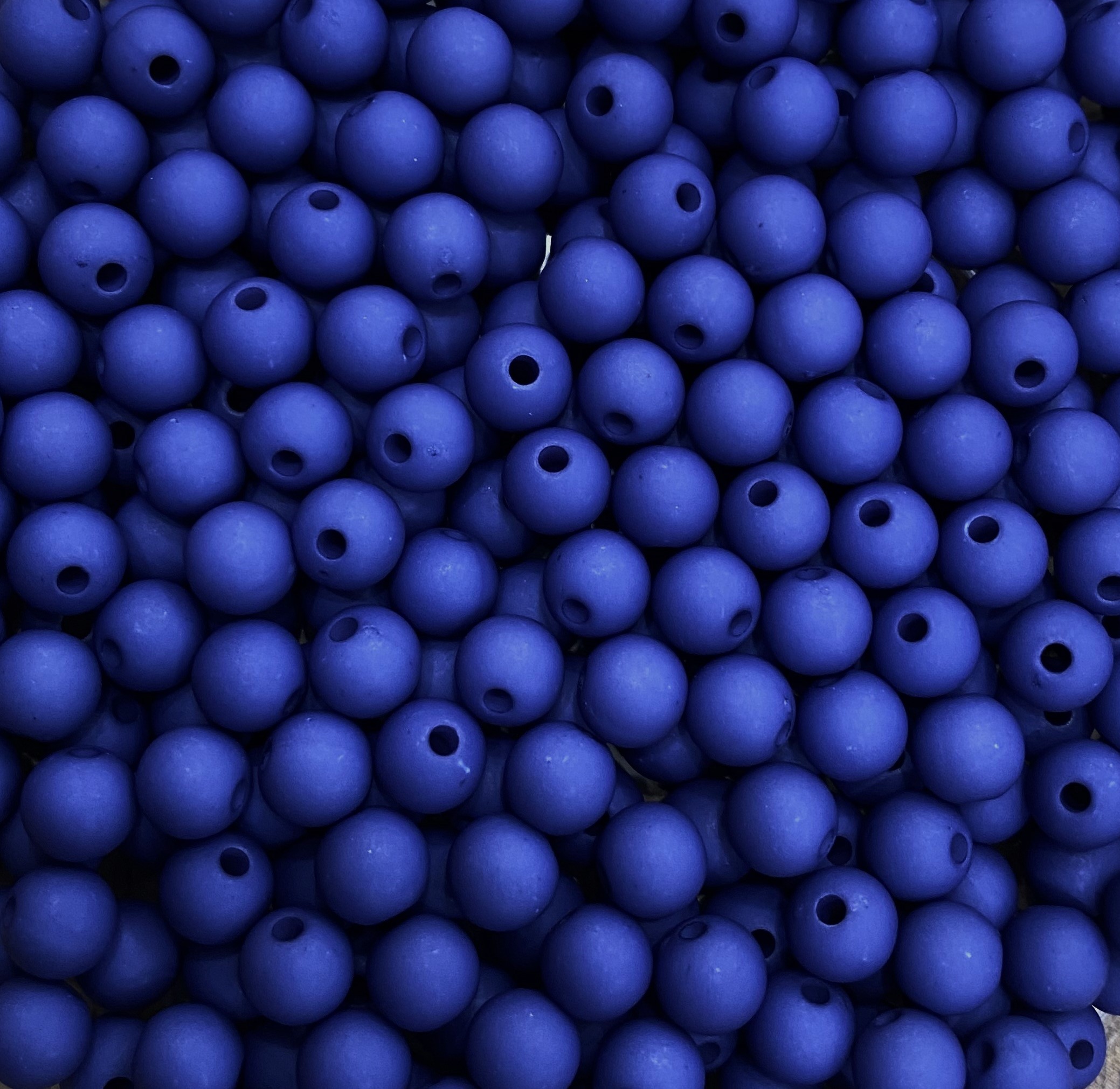 Confezione da 80 pezzi di Palline lisce opache in resina, da 6 mm., colore Blu