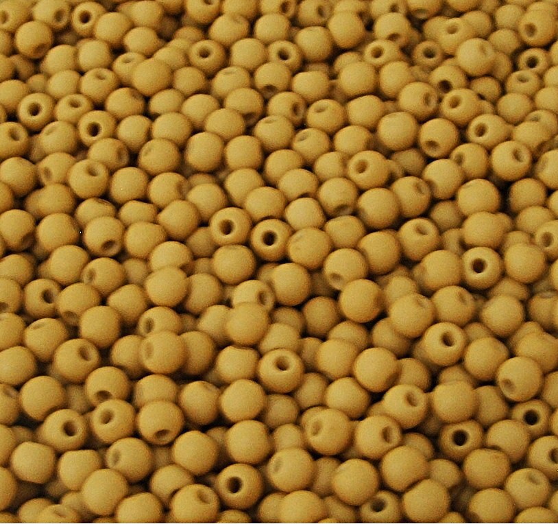 Confezione da 150 pezzi di Palline lisce opache in resina, da 4 mm., colore Nocciola