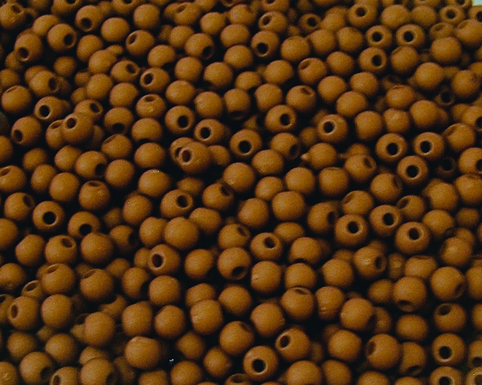 Confezione da 150 pezzi di Palline lisce opache in resina, da 4 mm., colore Marrone